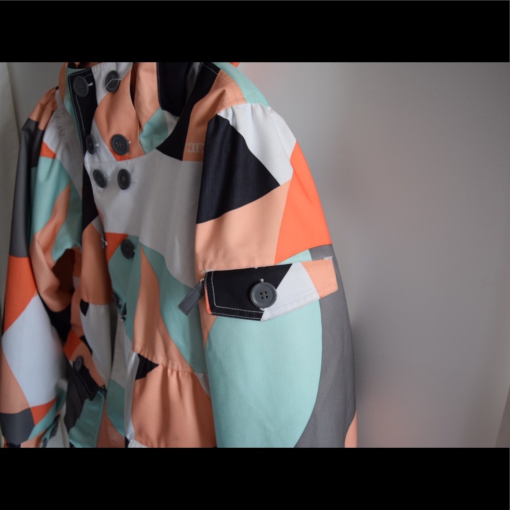 Women’s size large snowboard/winter coat